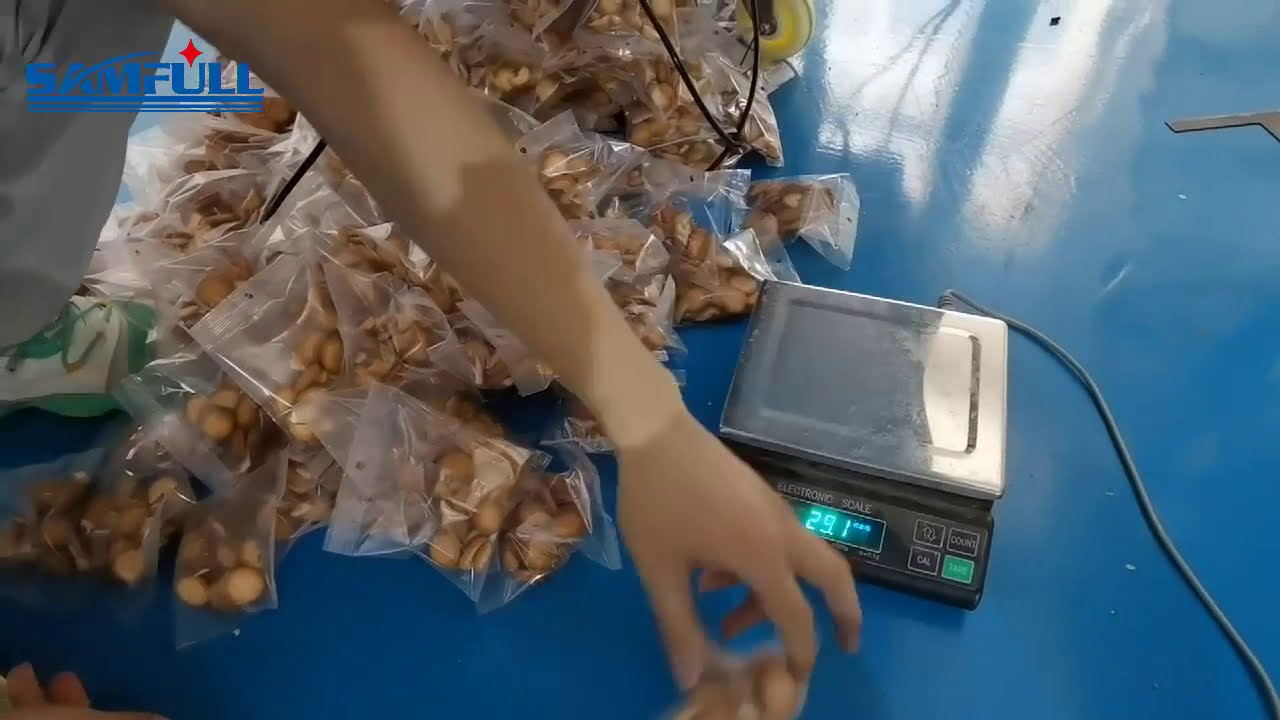 Samfull automatic small biscuit cracker weighing packing machine