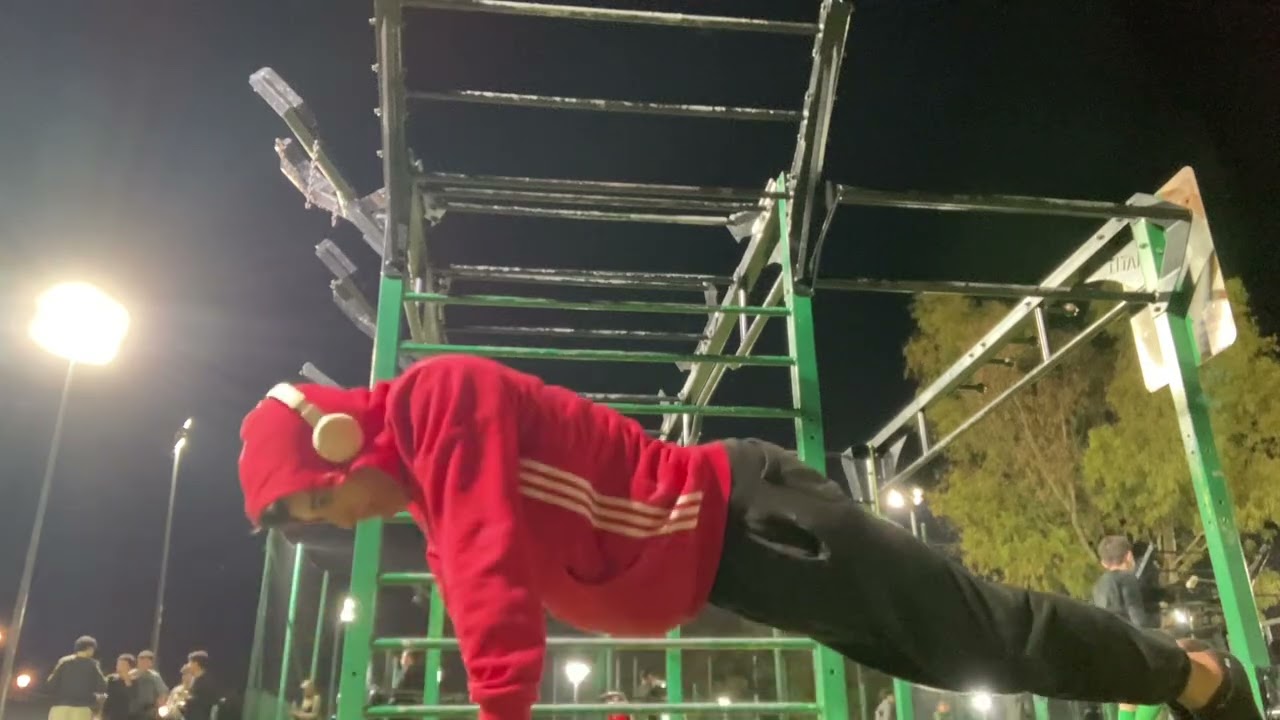 🦍🤫