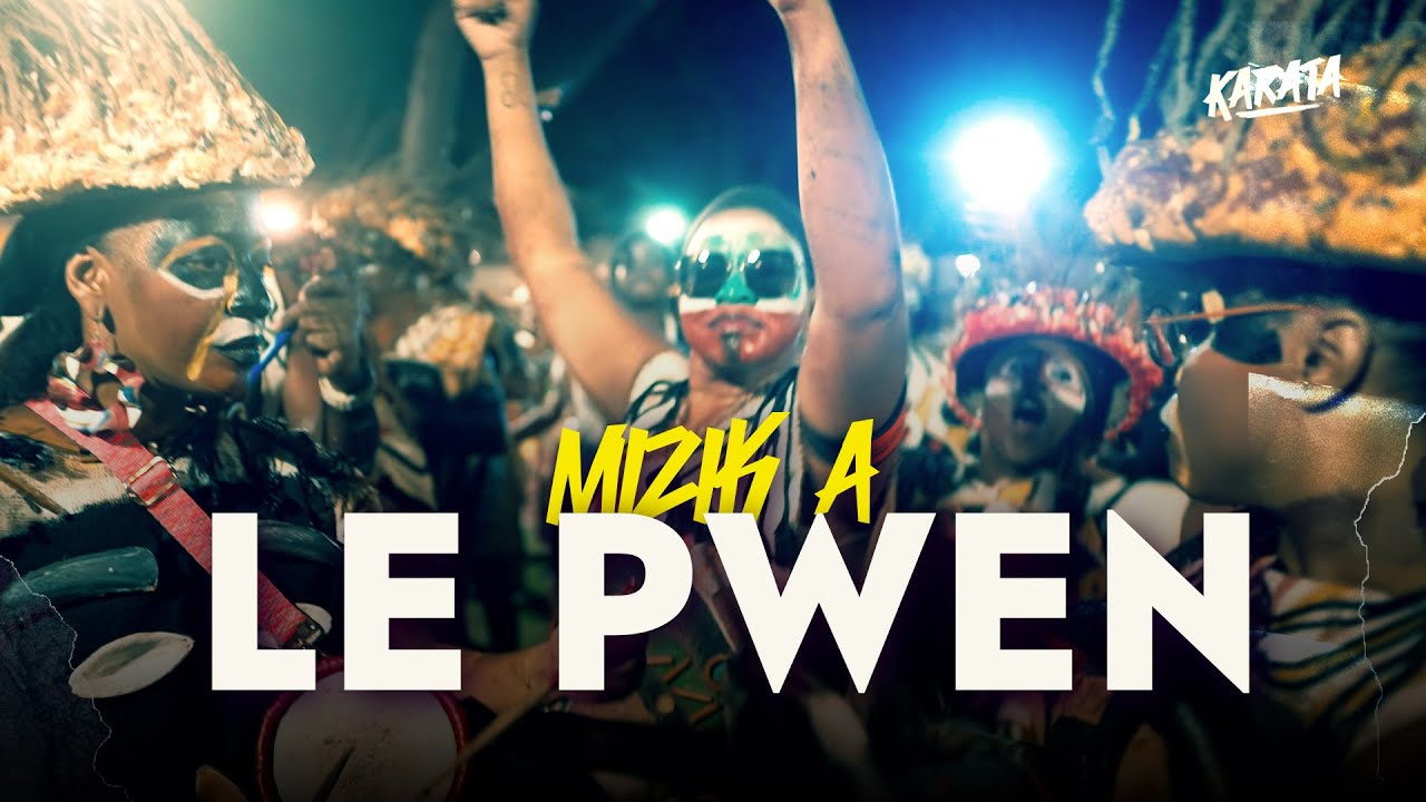 MIZIK A LE PWEN sur la place de la victoire