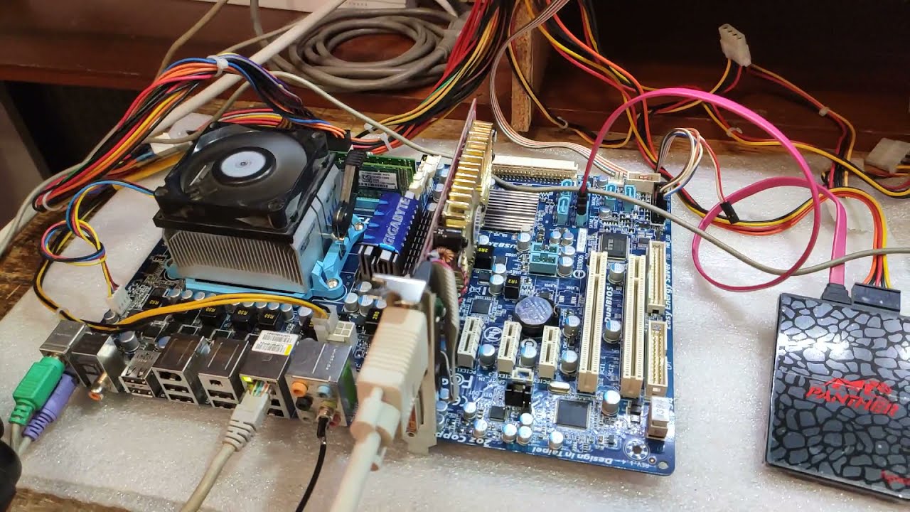 Материнка Gigabyte GA-MA770T-UD3 Rev.1.4 на продажу