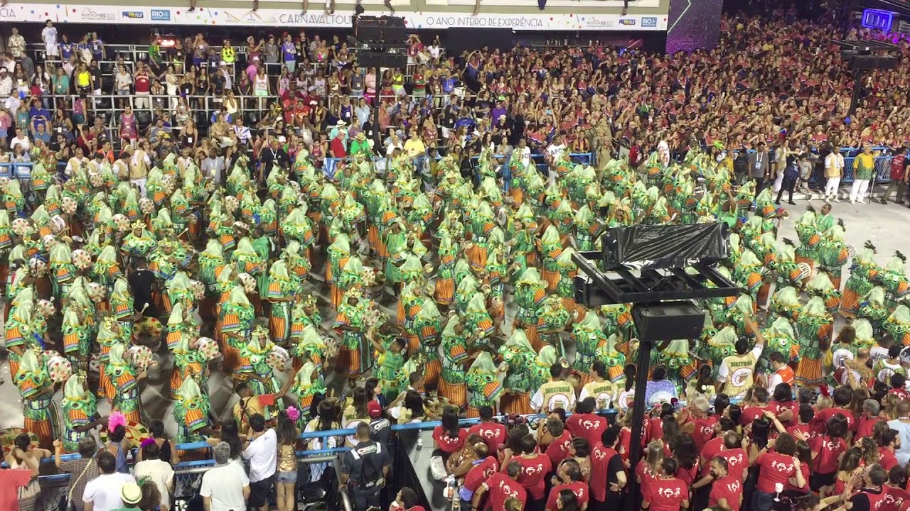 Bateria da Grande Rio 2020