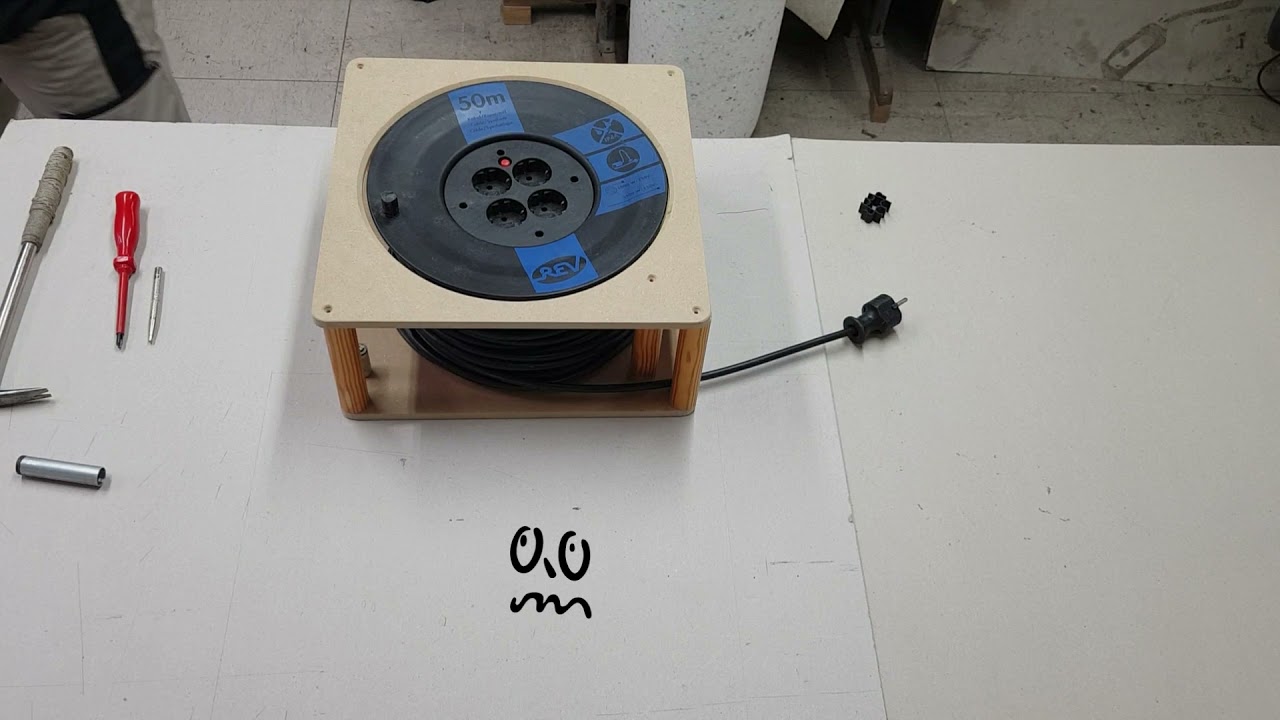 Kabeltrommel, die Standard Kabeltrommel ein bisschen gepimpt! Die Idee dazu kam von gotools.