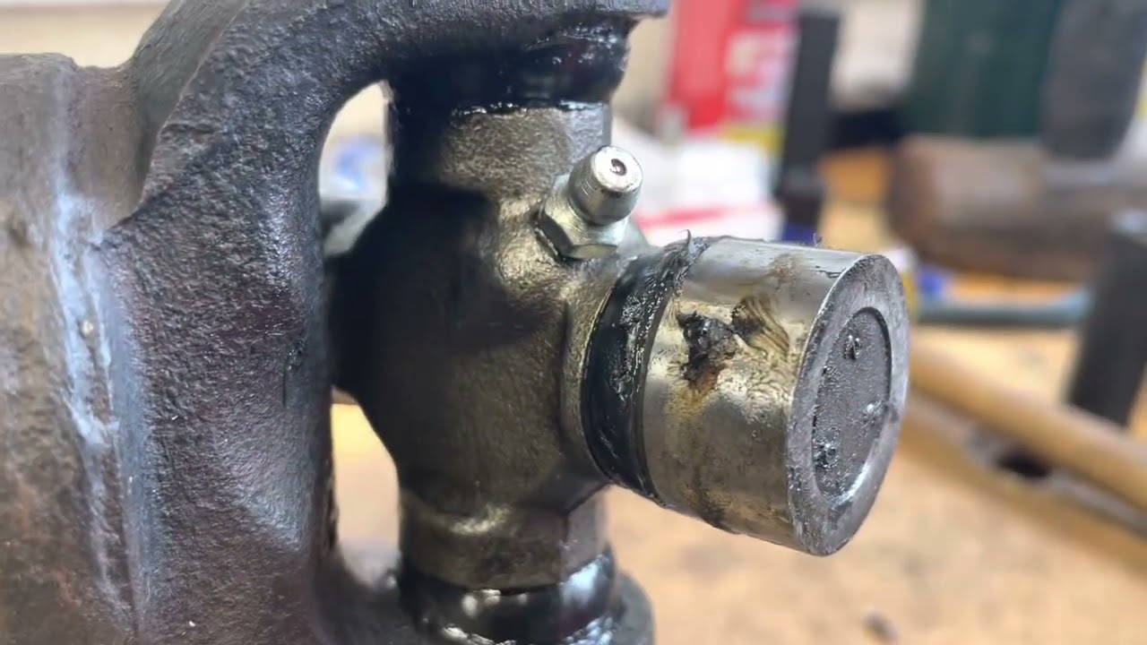 C3 - Driveshaft U-Joint Replacement