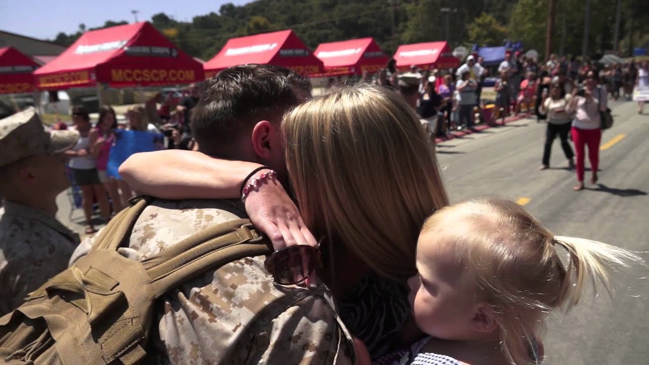 Soldiers Coming Home Surprise Compilation 24