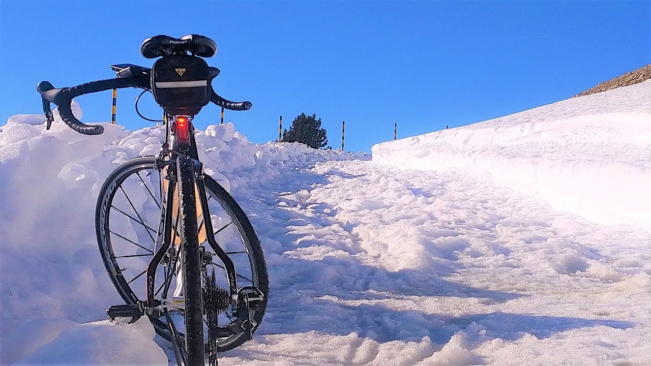 CYCLISME. Est-ce que j'ai réussi "l'impossible" ? L'ascension du Mont-Ventoux à vélo l'hiver | E12