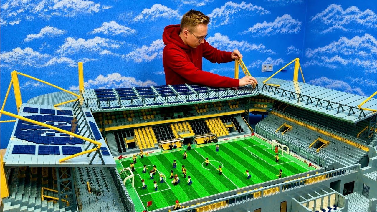 Строим огромный спортивный стадион из LEGO!