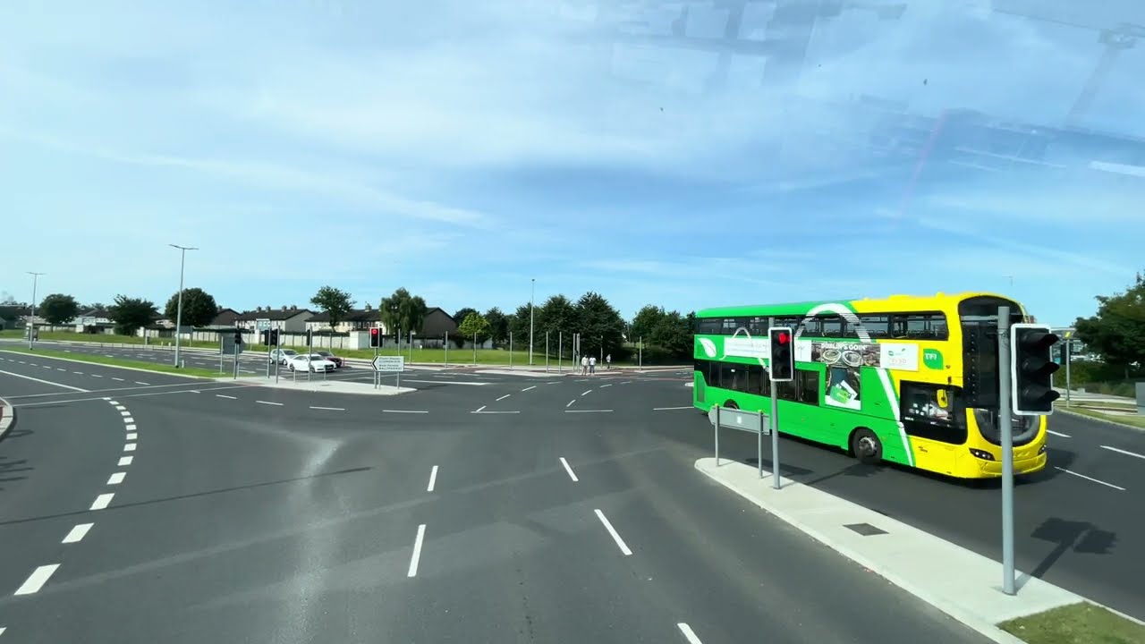 Adamstown Station Ireland: Adamstown Station - Liffey Valley SC, Route L53/ 22 Stops 23min    7,1km