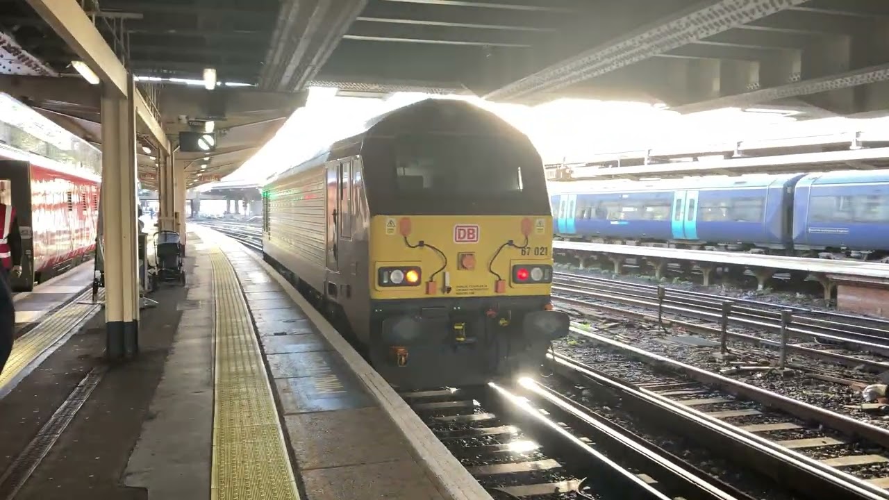 Class 67 departing Victoria on ECS