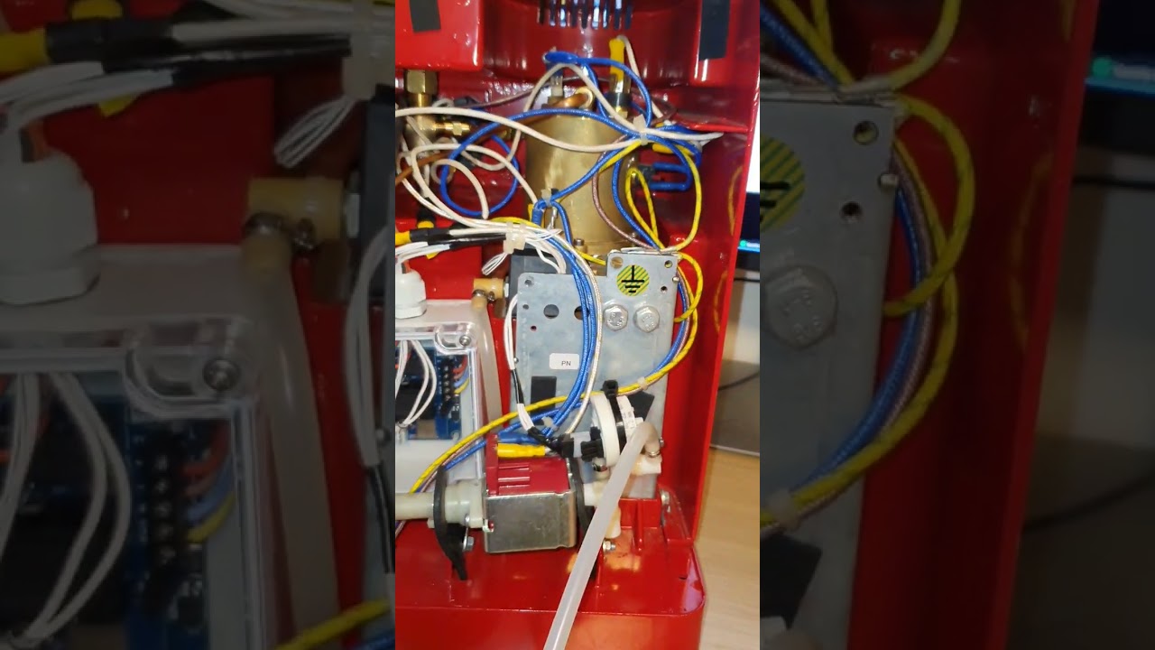 Brasilia Lady with ito + leva! (pressure sensor still not installed)