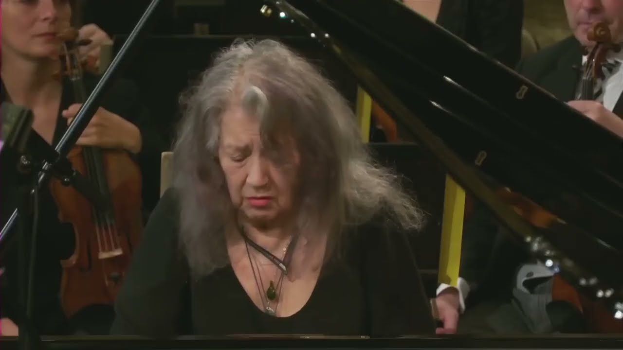 Schumann - Piano Concerto | Martha Argerich