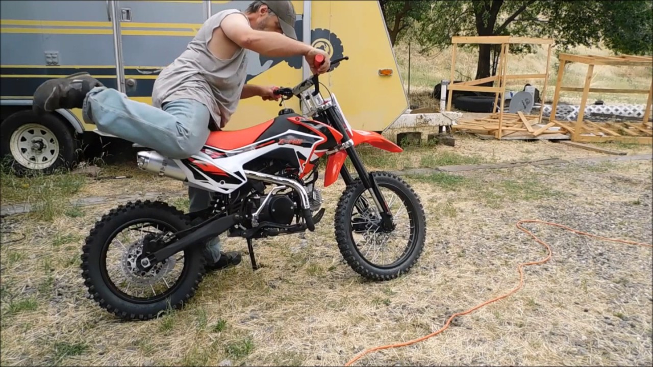 DB-X29 X-PRO® 125cc features kick n clutch