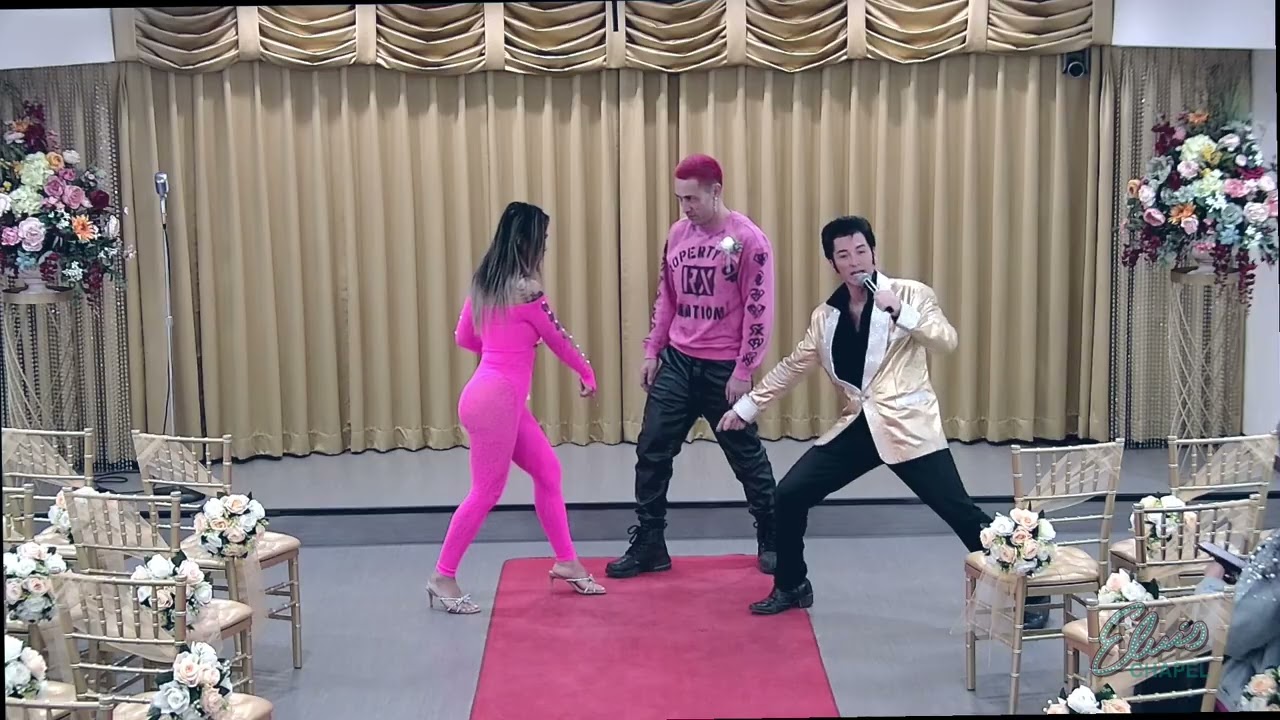What happens at Elvis Chapel Las Vegas