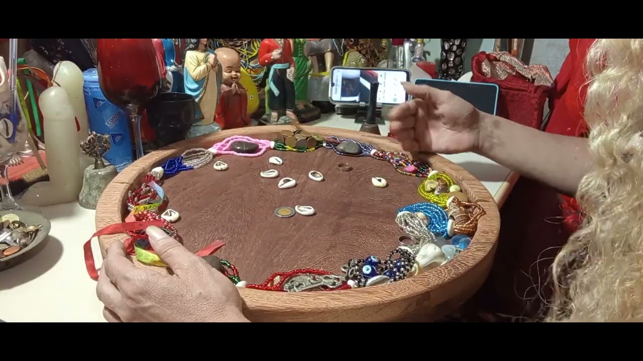 Sua vida através do jogo de búzios vidência cartomante.