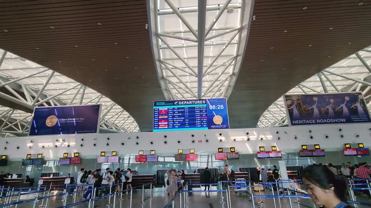 Full Walk in Check-in Hall DAD Danang International Airport Terminal 2 Vietnam Đà Nẵng Việt Nam