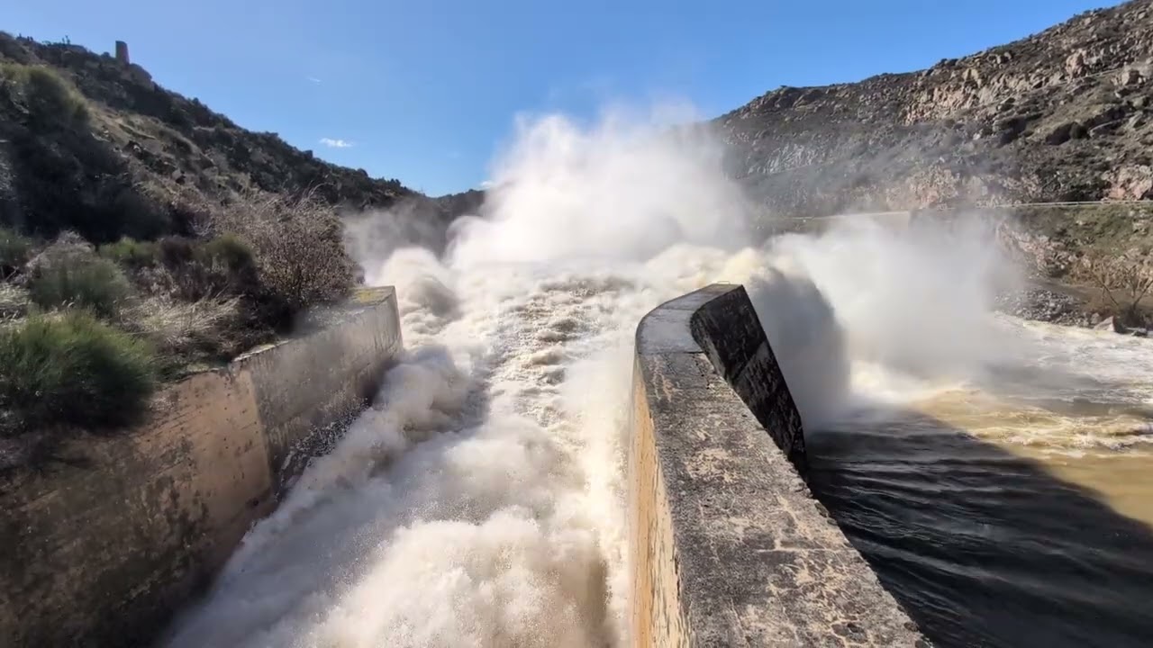 Arribes del Esla, Presa de Ricobayo, Salida del aliviadero 