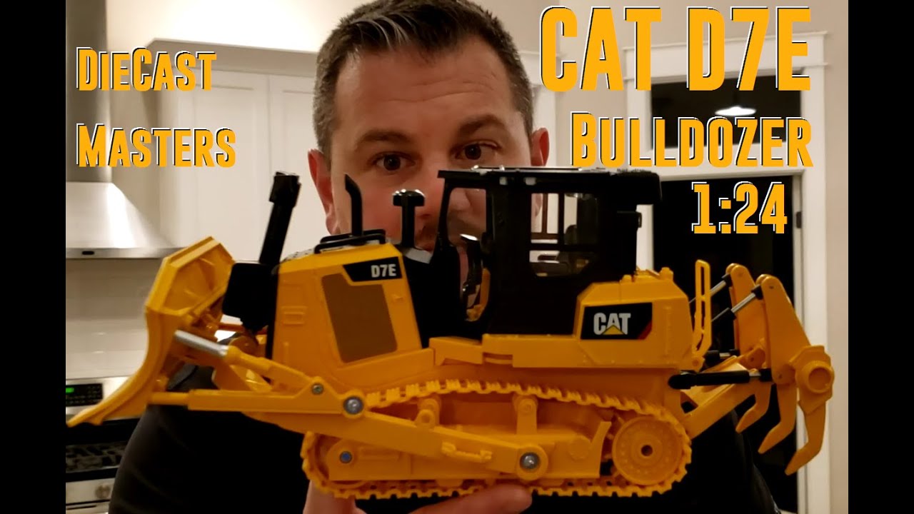 DieCast Masters - CAT D7E Bulldozer 1:24