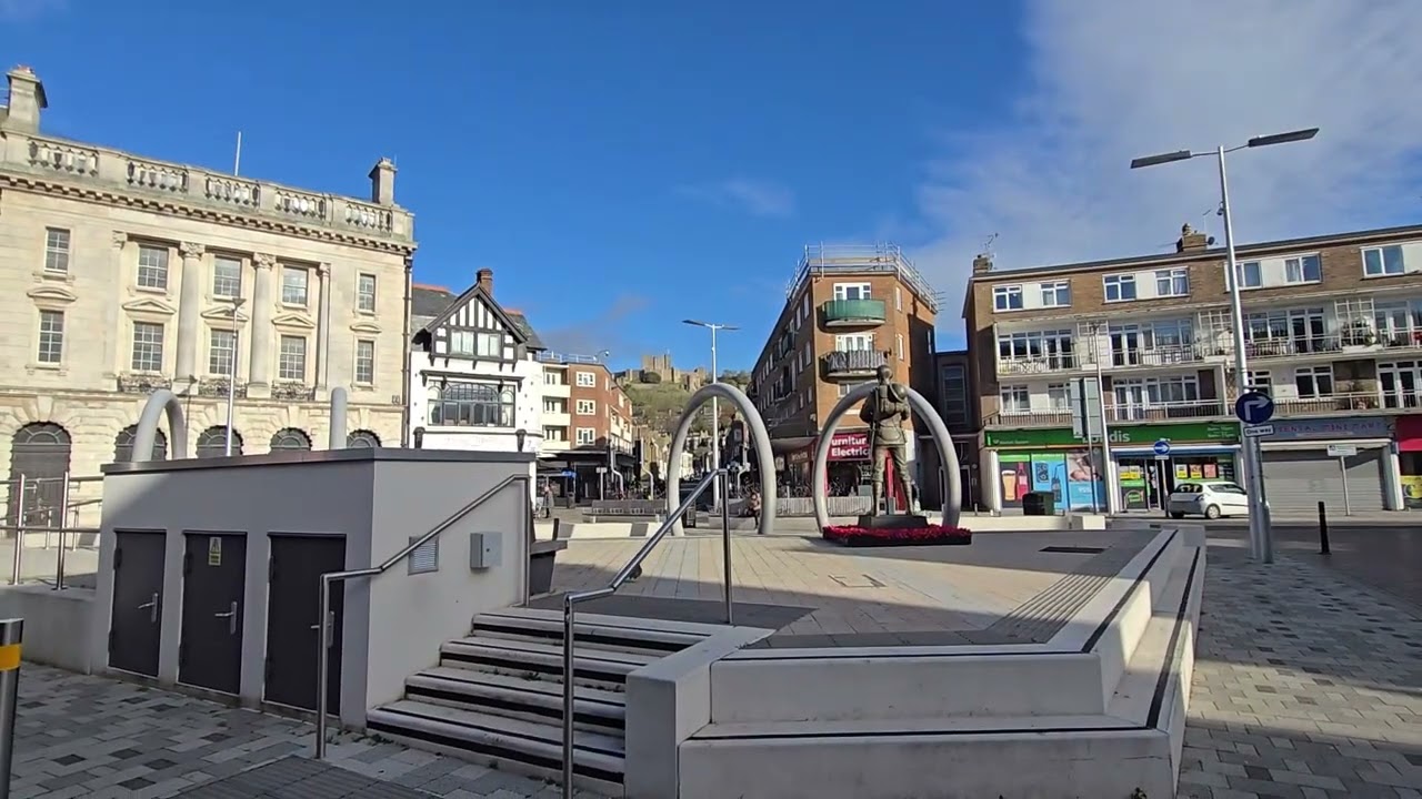 WALKING IN DOVER TOWN CENTRE AND SEAFRONT || ENGLAND