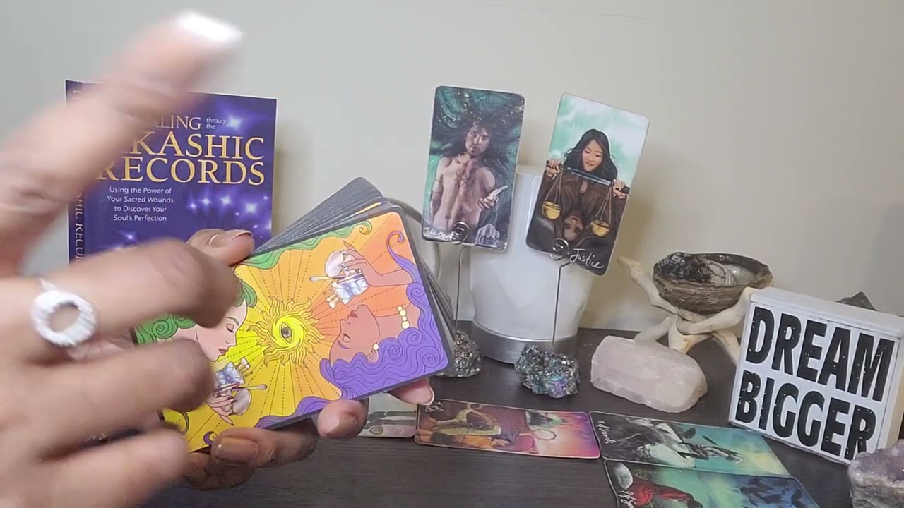 Aquarius:  Its Friday: FOCUS b/c some amazing things r coming UR way but also things r being exposed
