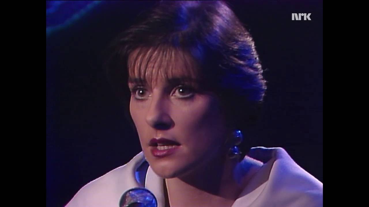 Enya - Evening Falls (TopPop '89)