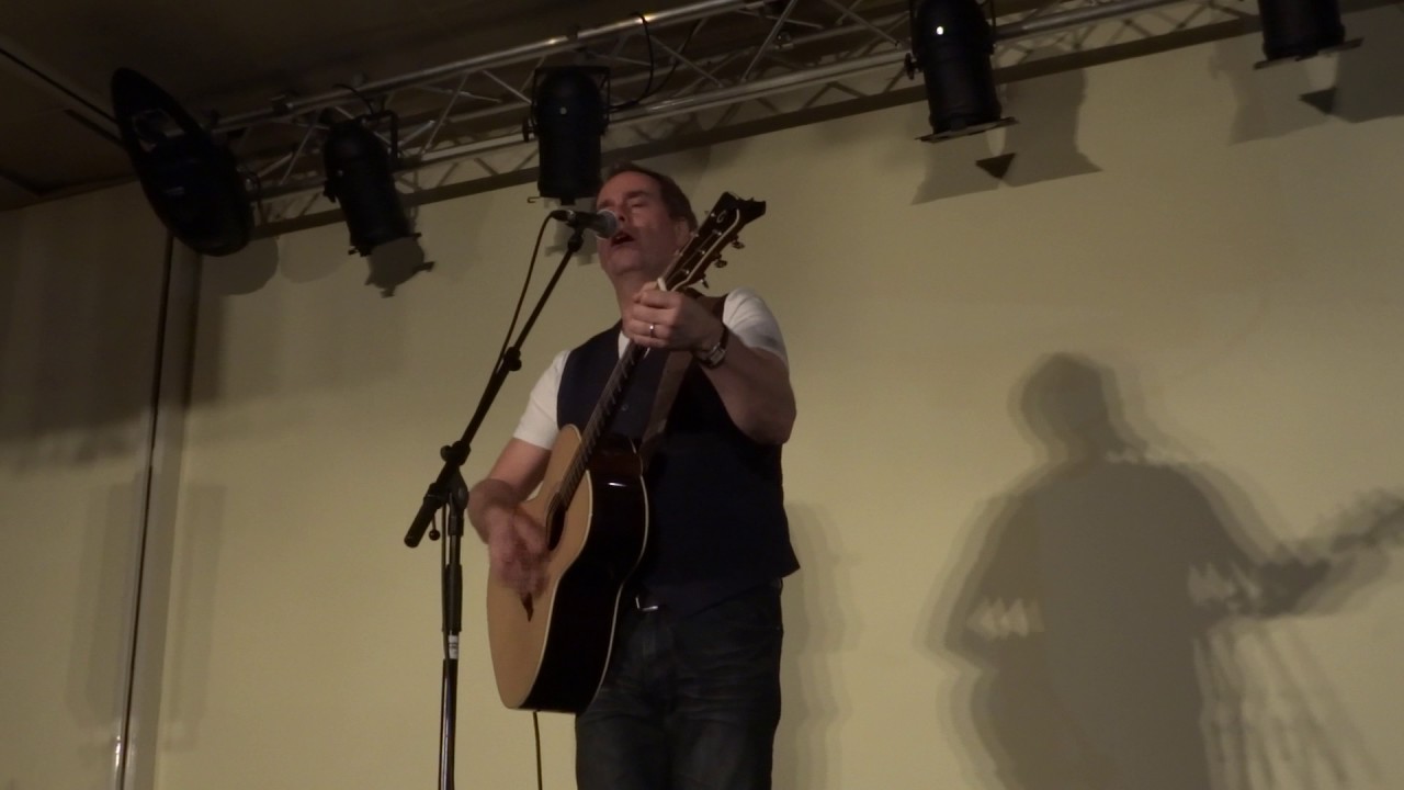 Mick Wilson (10cc) 'I'm Not In Love' 11/03/17