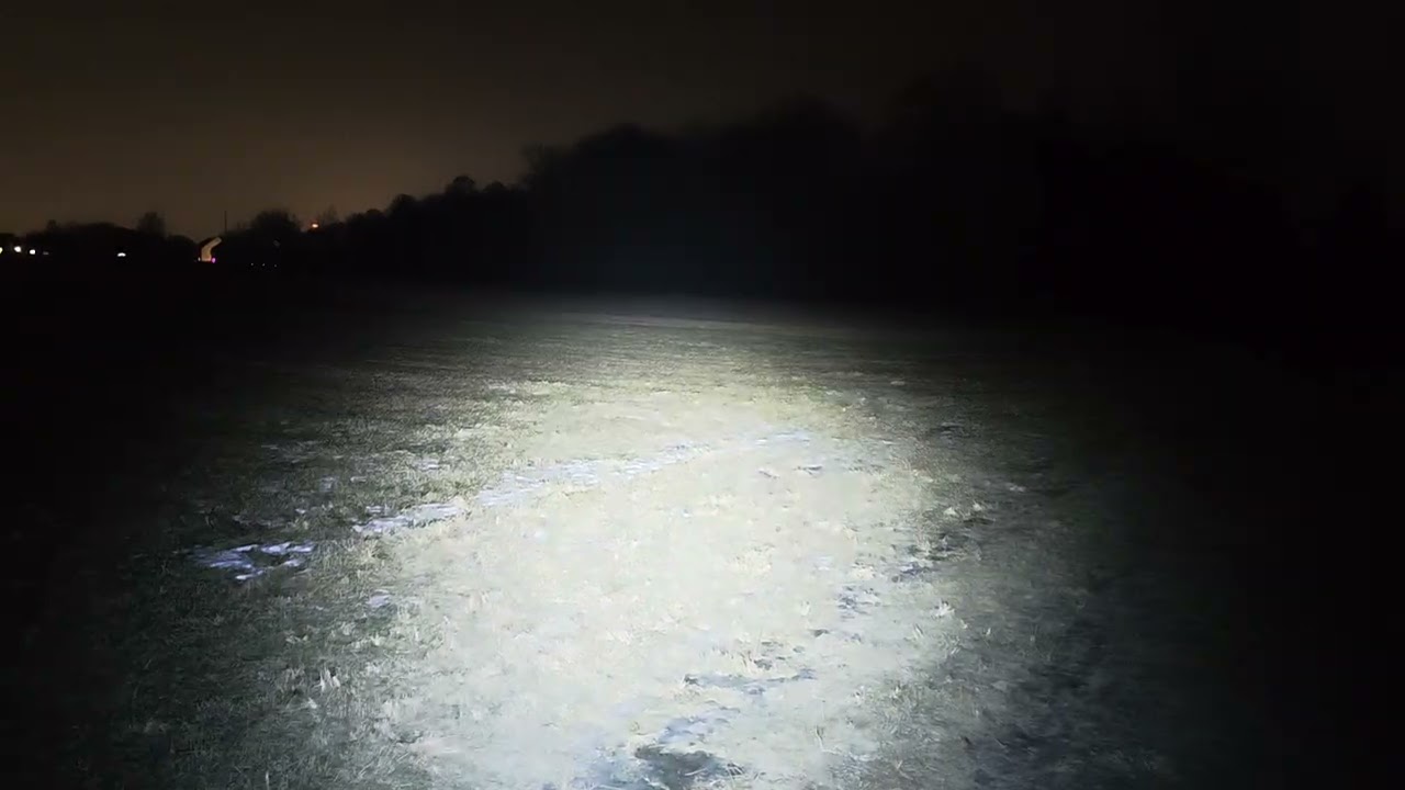 Acebeam W35 lep zoom test 