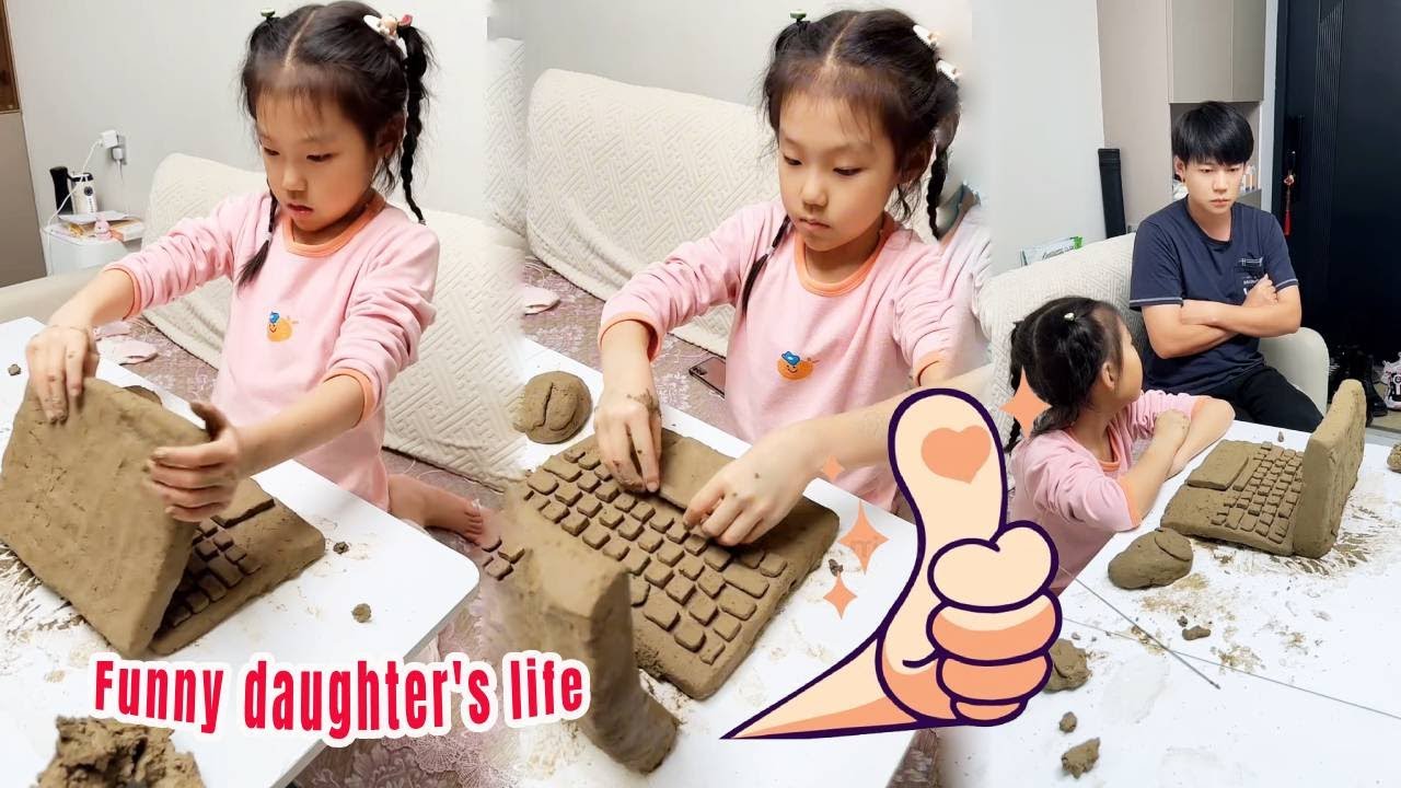Does my daughter want a computer from me?【Funny daughter's daily life】