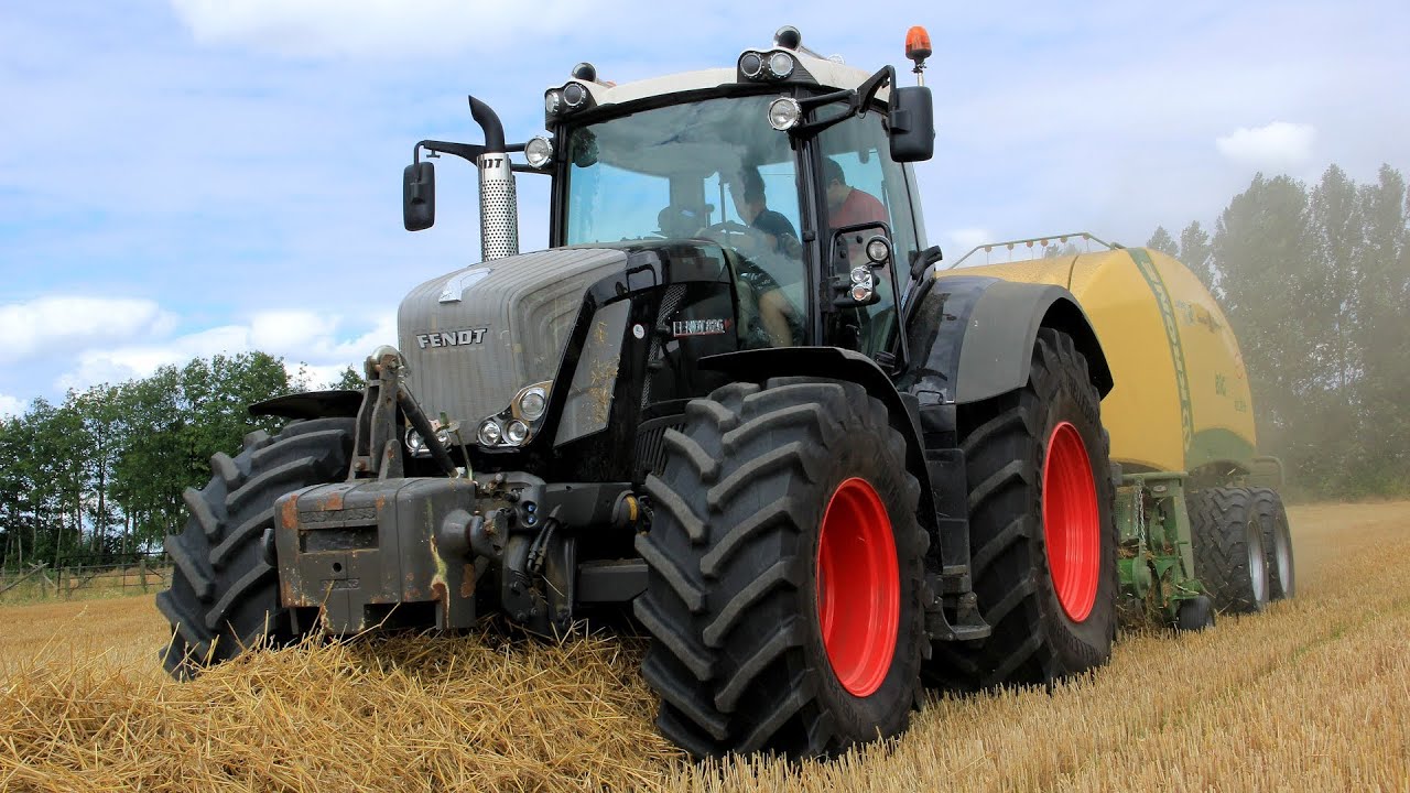 Straw baling with a New Fendt 826 Vario Black Beauty + New Krone BigPack 1290XC - Stouten Fourage