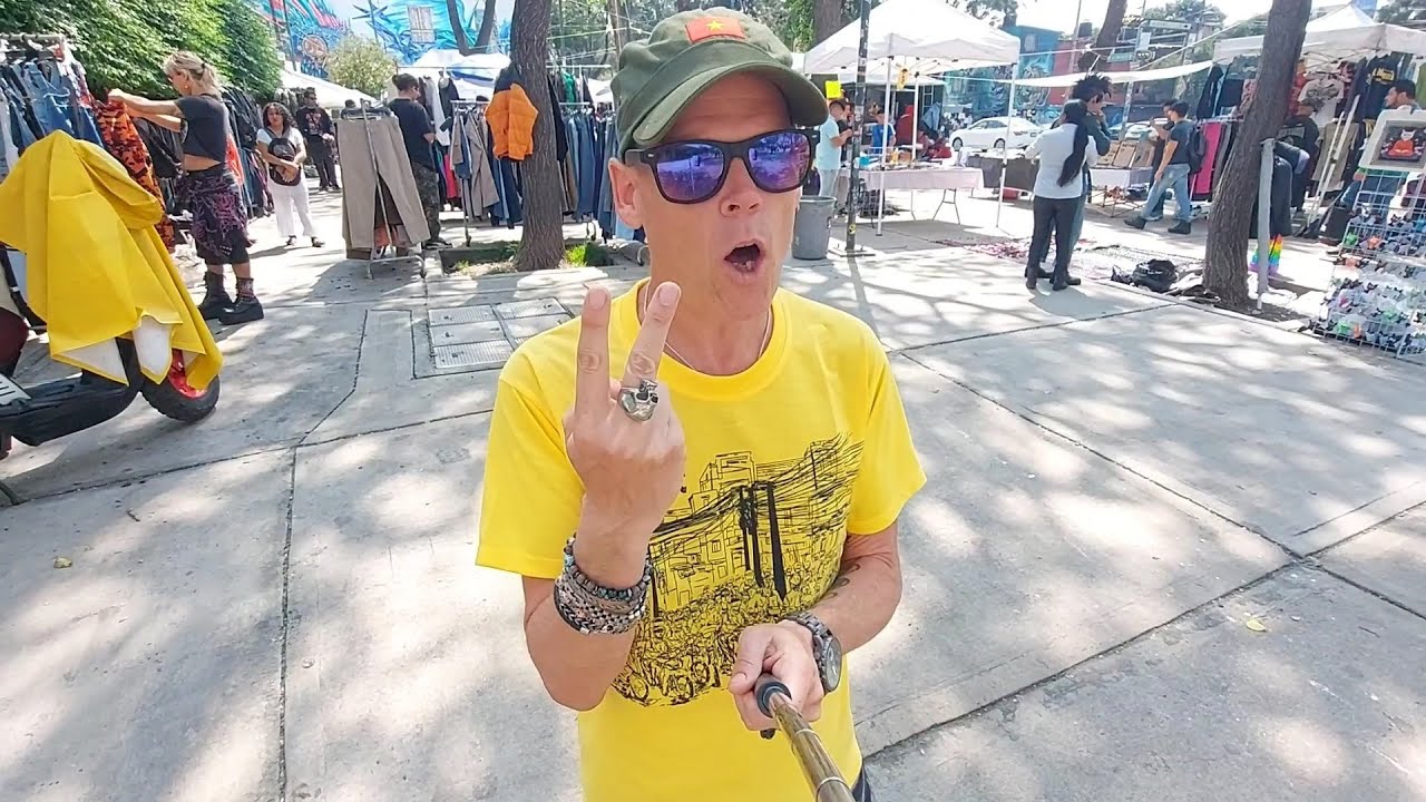 El Chopo -- Mexico City's heavy metal market -- Metallica (including St. Germany members!) episode!