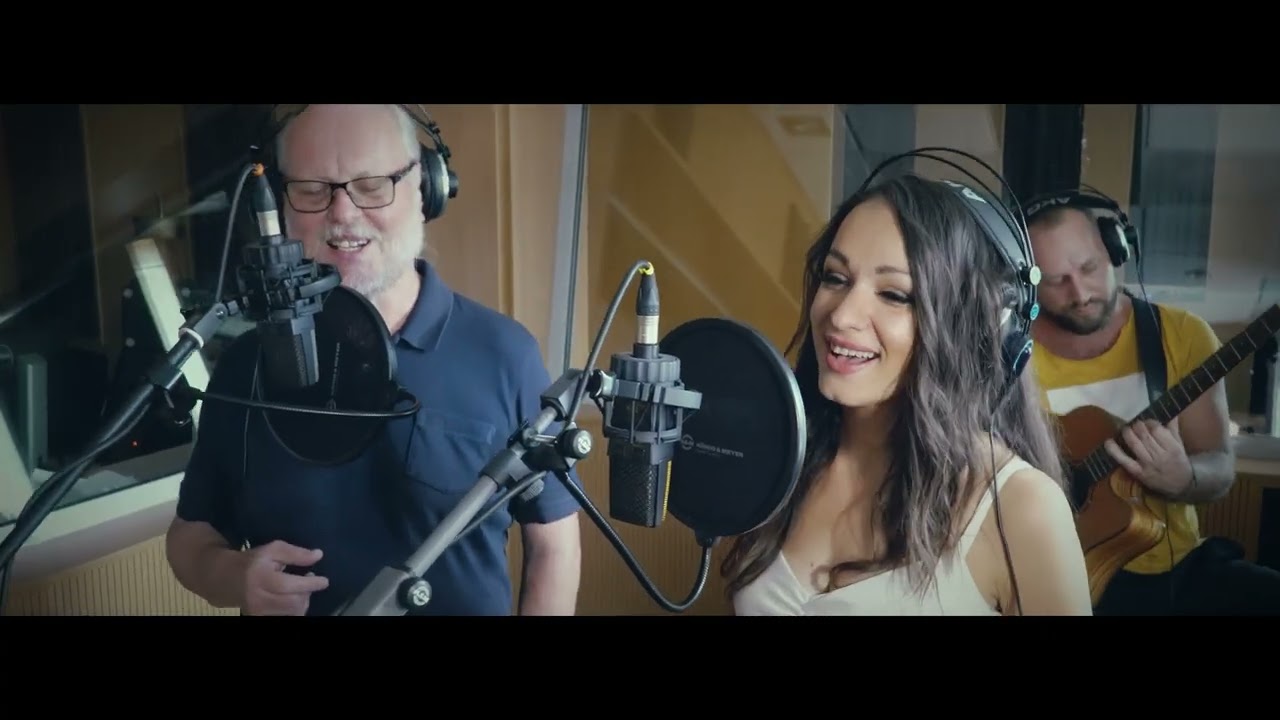 Vašo Patejdl & Martina Comisso - Voňavky dievčat