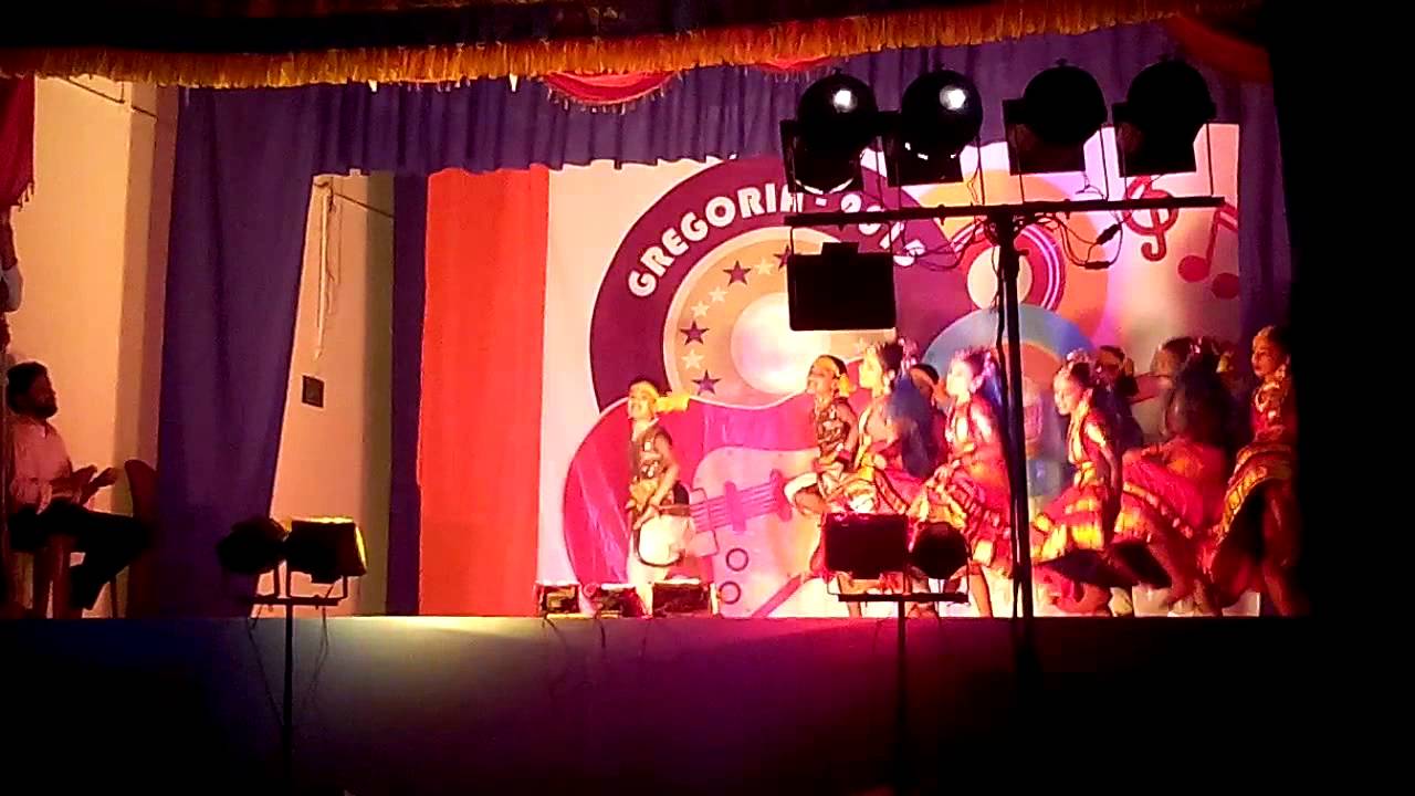 thechi poove thenkashi poove...  awsome perfomance of kids