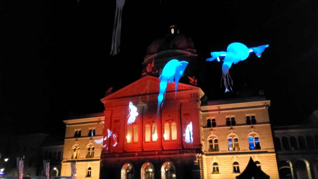 A visit to the Federal Palace of Switzerland (Bundeshaus) on Museumsnacht in Bern