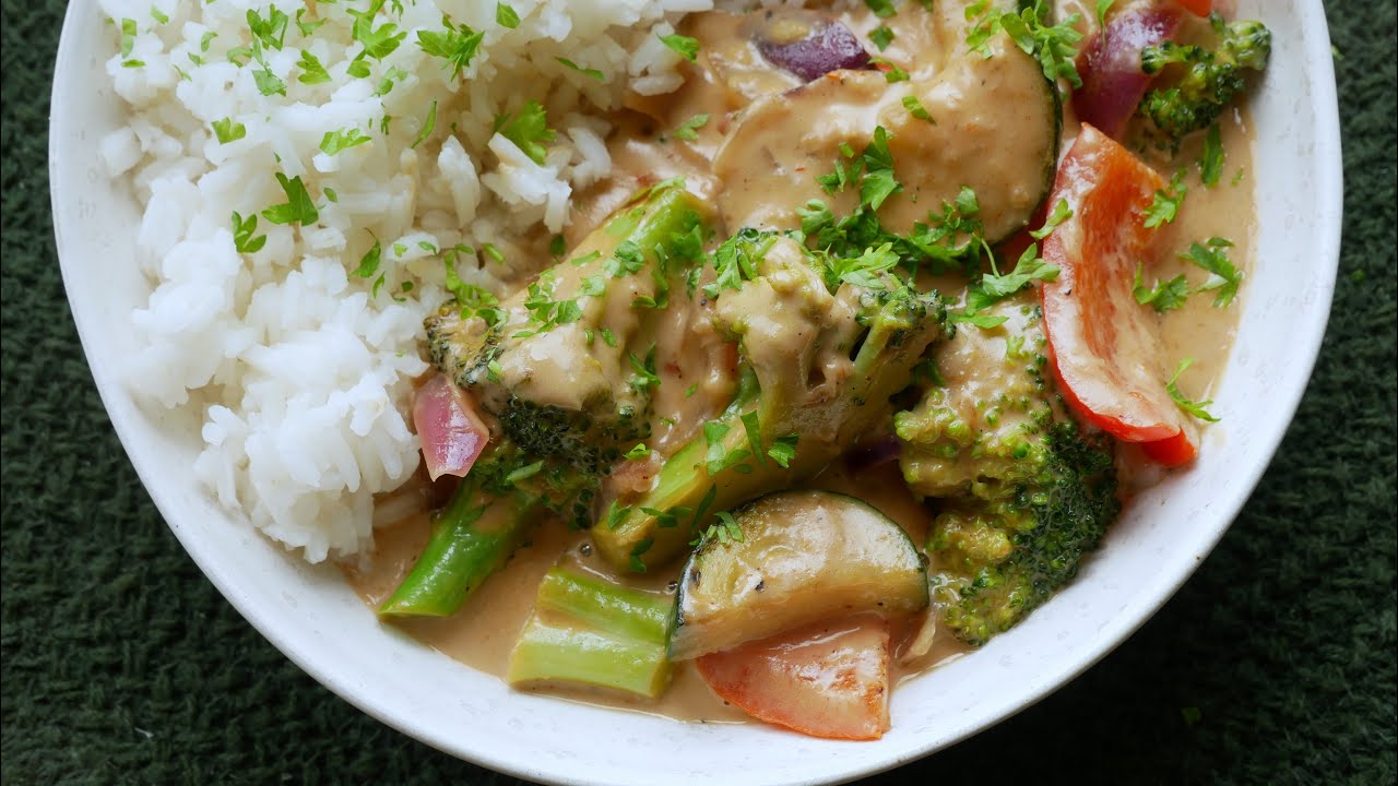 Schneller Gemüse Wok mit Erdnuss Sauce 🥘🥘🥘 | Rezept | Fast Food | Asiatisch | Einfach | Veggie