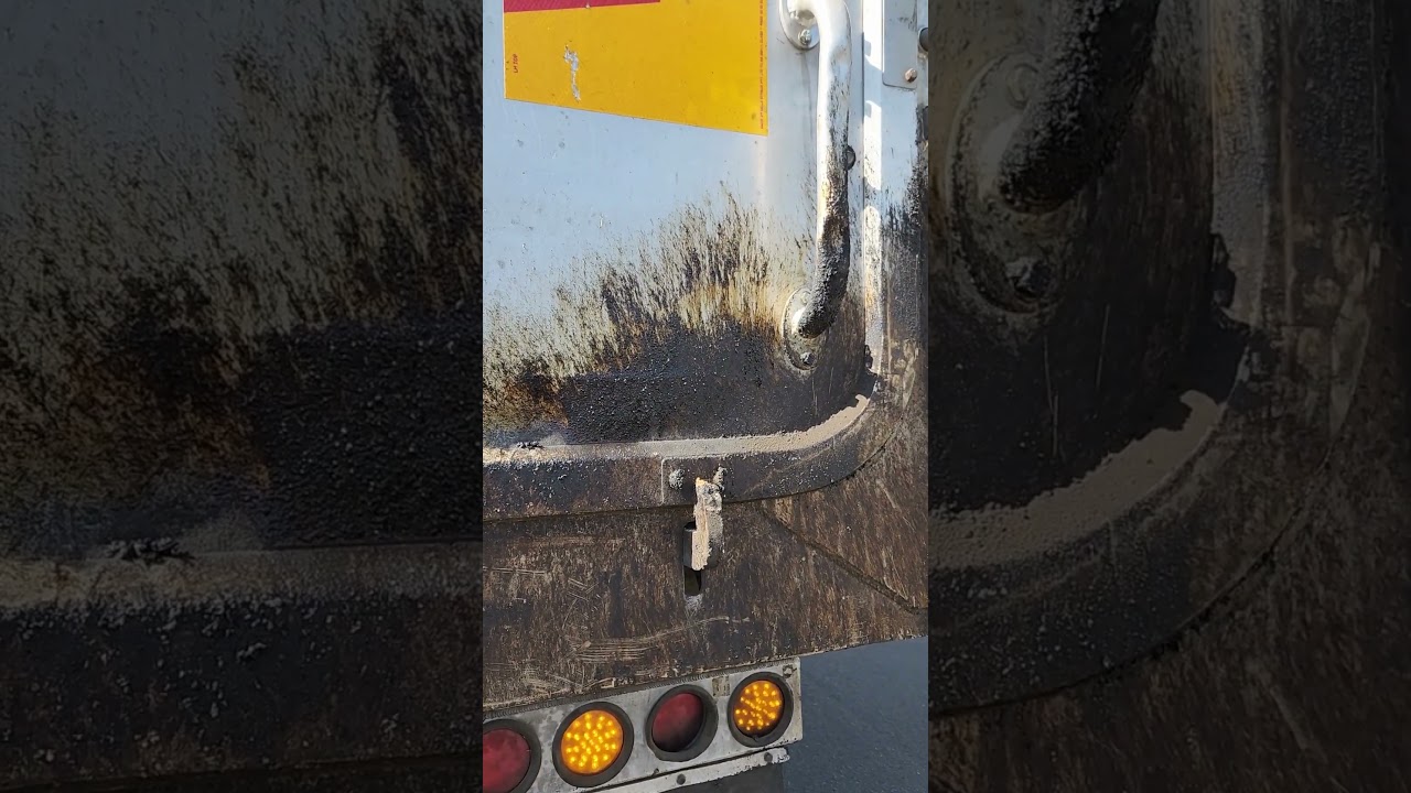 Omikron GRL Tar Remover in action: Melts tar away!