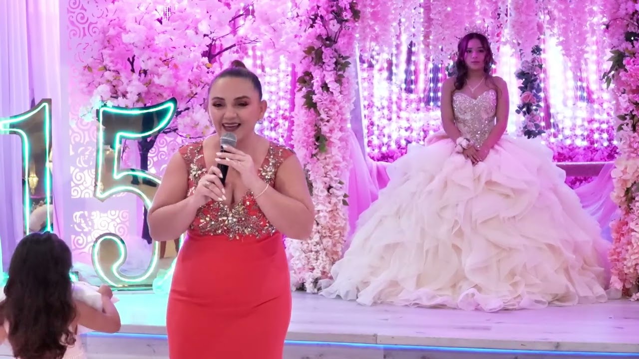 Mis xv  Helen Gomez