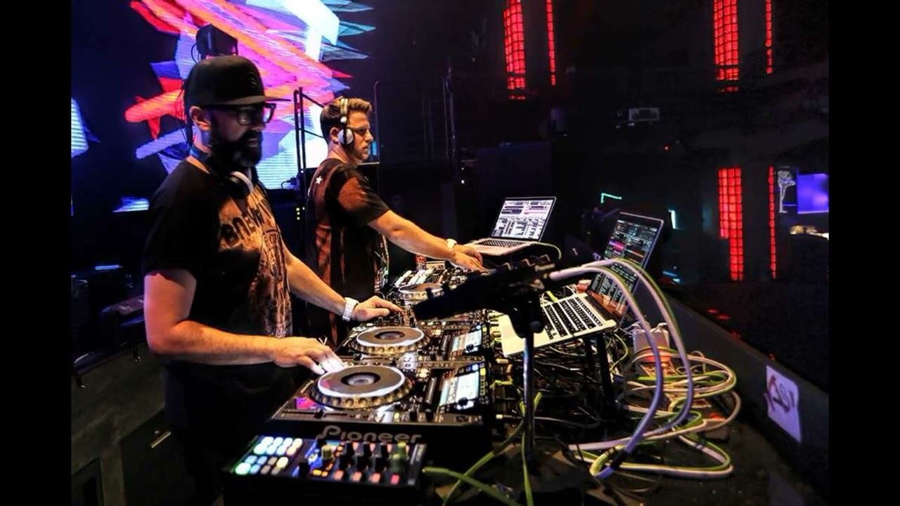 Chus & Ceballos - Live @ Groove Cruise Miami 2017 March