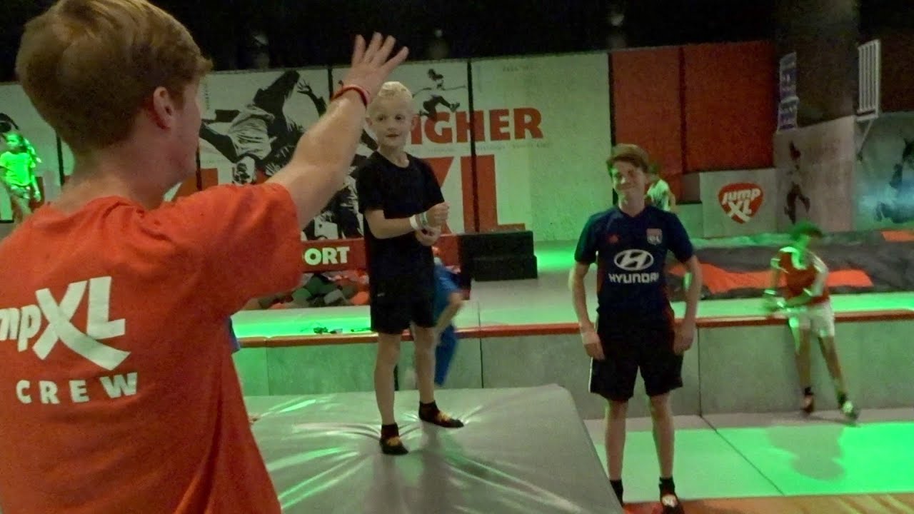 De crew van JumpXL Amersfoort ingemaakt met Game of Flip of niet???? #40