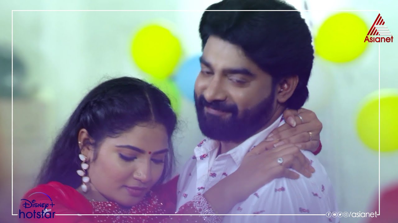 ന്യൂ ഇയർ ആഘോഷങ്ങൾക്കിടയിൽ ഋഷിയുടേയും സൂര്യയുടേയും പ്രണയനിമിഷങ്ങൾ