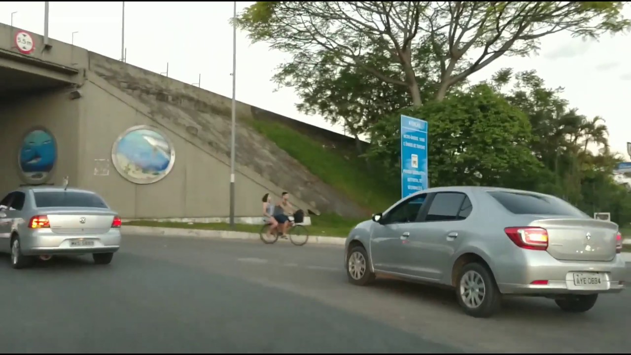 Itajaí SC.  A entrada para Balneário Camboriú SC pela Br 101 sul