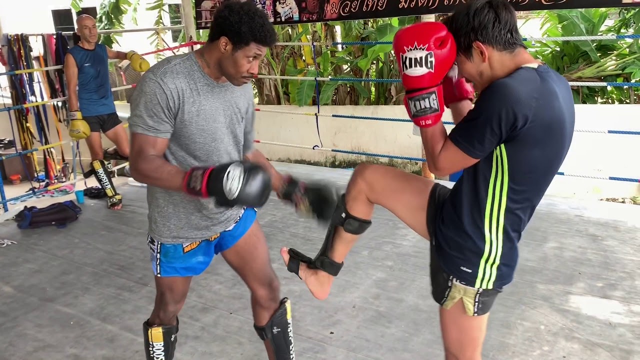 Muay Thai sparring Sitjaopho