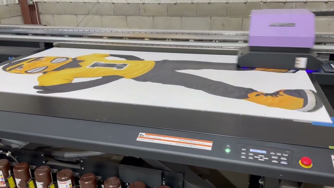 This used Mimaki JFX200-2513 is available for an operational inspection.