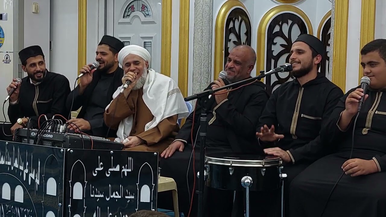 (8) المنشد الشيخ علي حمد الزواي والمنشد عبد العزيز سامي فرقه البشير الانشاديه