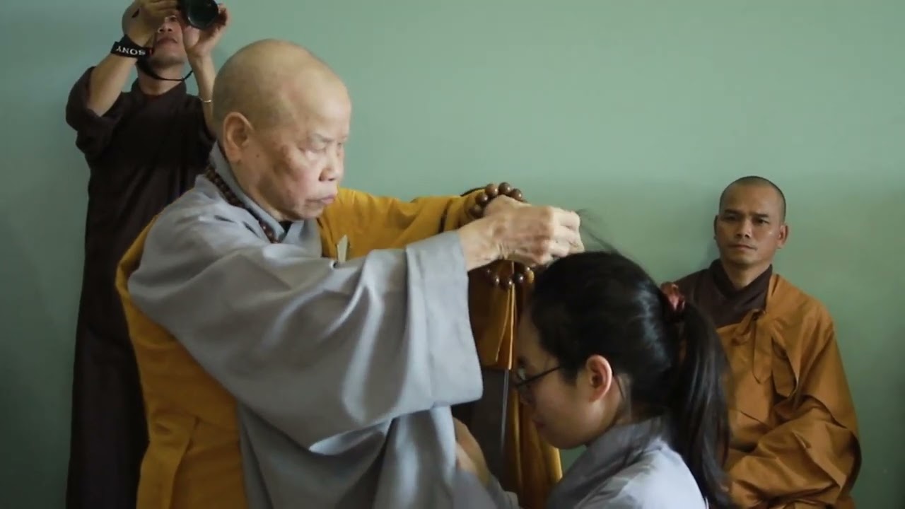 LỄ XUẤT GIA
