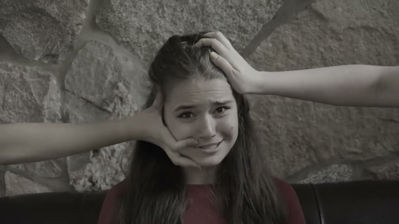 "Scars to Your Beautiful" Alessia Cara - COVER by Akademia Młodych Talentów
