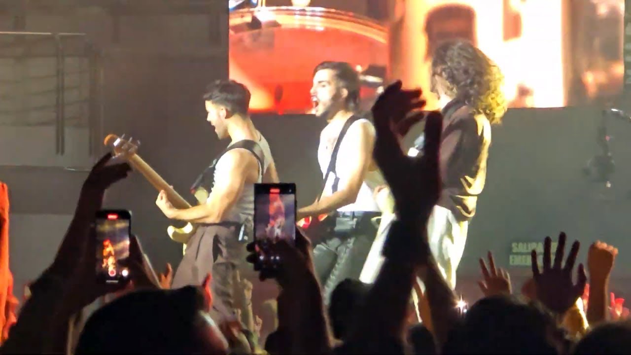 Arde Bogotá - Virtud y Castigo (con grupo de cuerdas) [Madrid Wizink Center 2024]