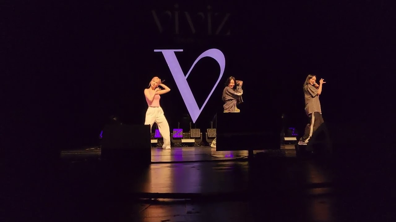 VIVIZ (비비지) - Soundcheck | 240713 | Atlanta [V.hind : Love and Tears] - 4k60 FANCAM - FRONT ROW