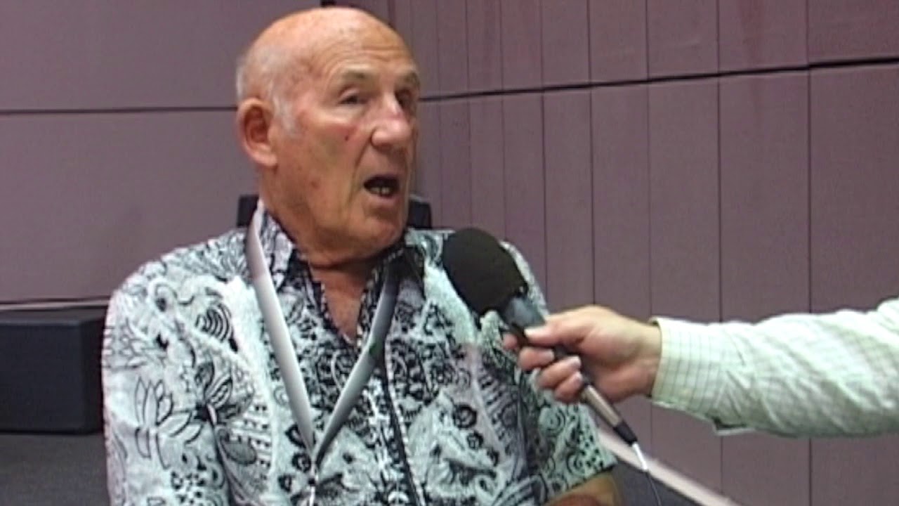 Interview With A Legend: Sir Stirling Moss