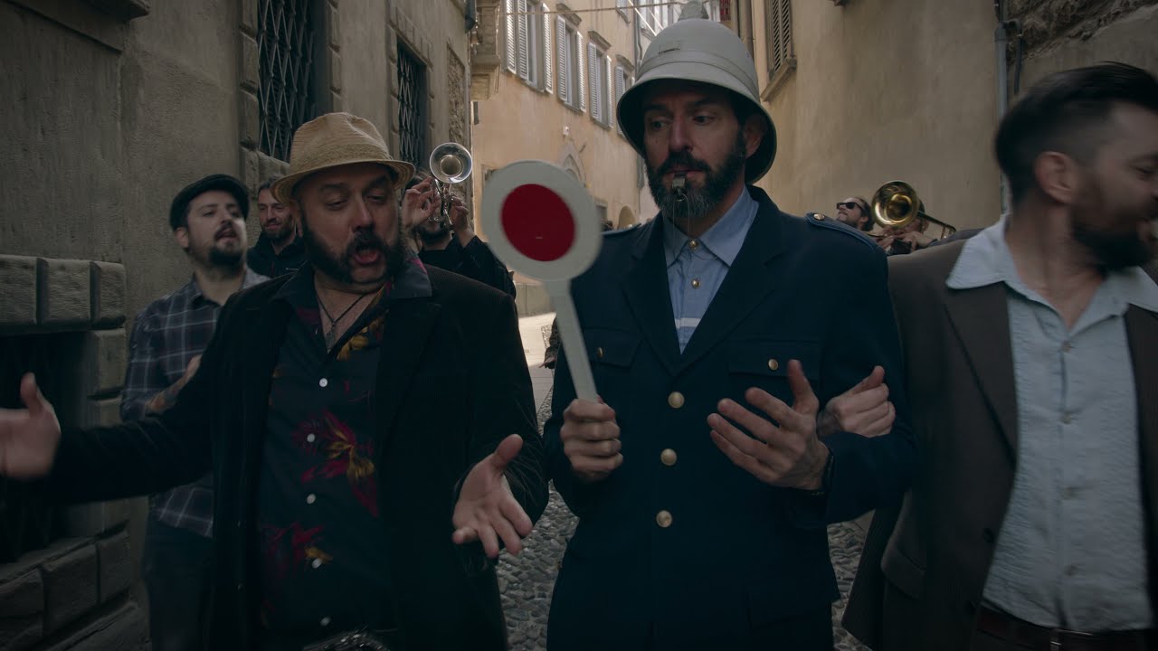 IL TOUR DEI BAR - ARPIONI