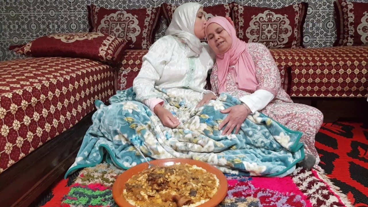 هذه القصعة دنفيسة🤔وجدناها وقدامكم قدمناها😉😃بعدتها وتقاليدها