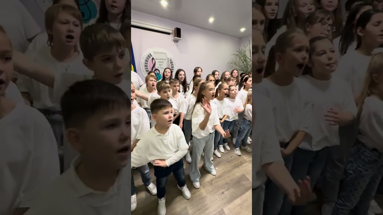 Слова і музика Олени Соловйової  