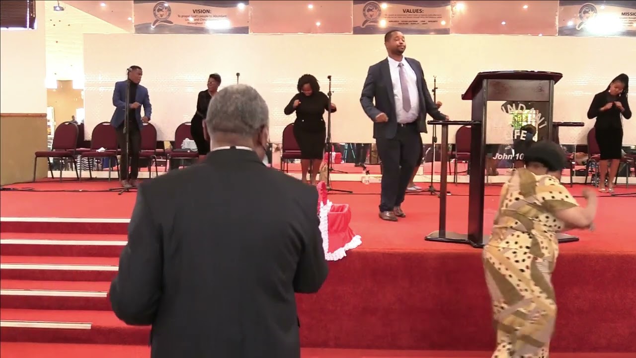 Uyaphila Kimi , Uyisimanga JESU | Praise  | | Kwaluseni Alliance Church | Live